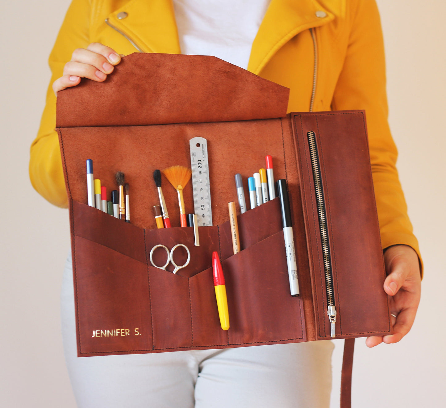 Personalized Leather Brush Roll, Pencil case, Leather Roll Case, Artist roll, Tools Case, Brush case, Brush roll, Secret Santa